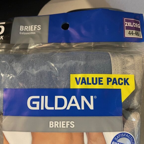 Gildan Men's Briefs - Picture 2 of 3